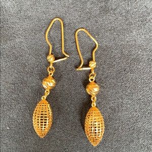 Oval Dangling Earrings 21K Real gold.
